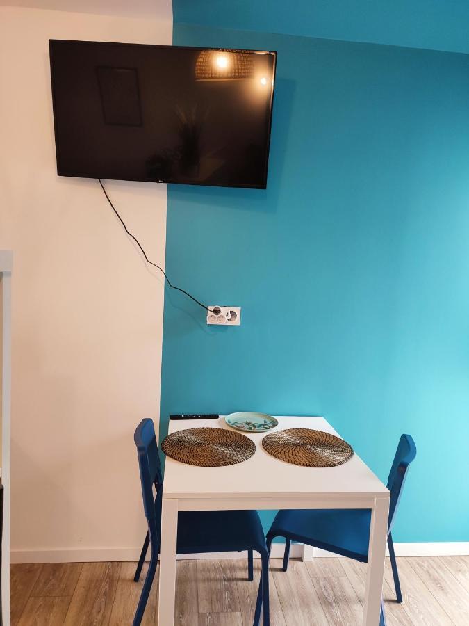 Studio Cosy Avec Parking Apartment Брест Екстериор снимка