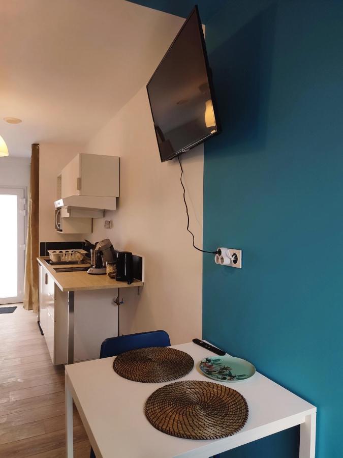 Studio Cosy Avec Parking Apartment Брест Екстериор снимка