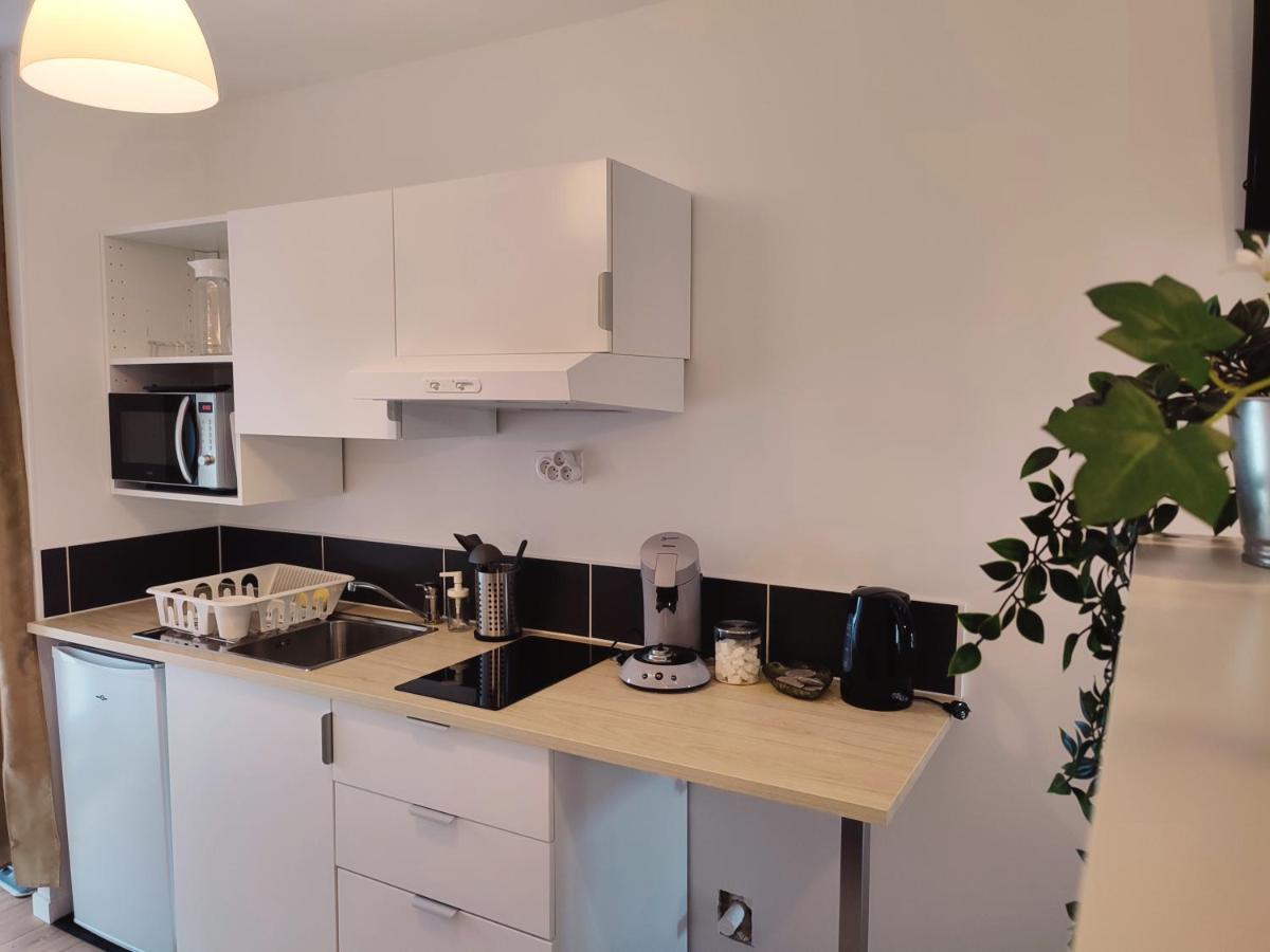 Studio Cosy Avec Parking Apartment Брест Екстериор снимка